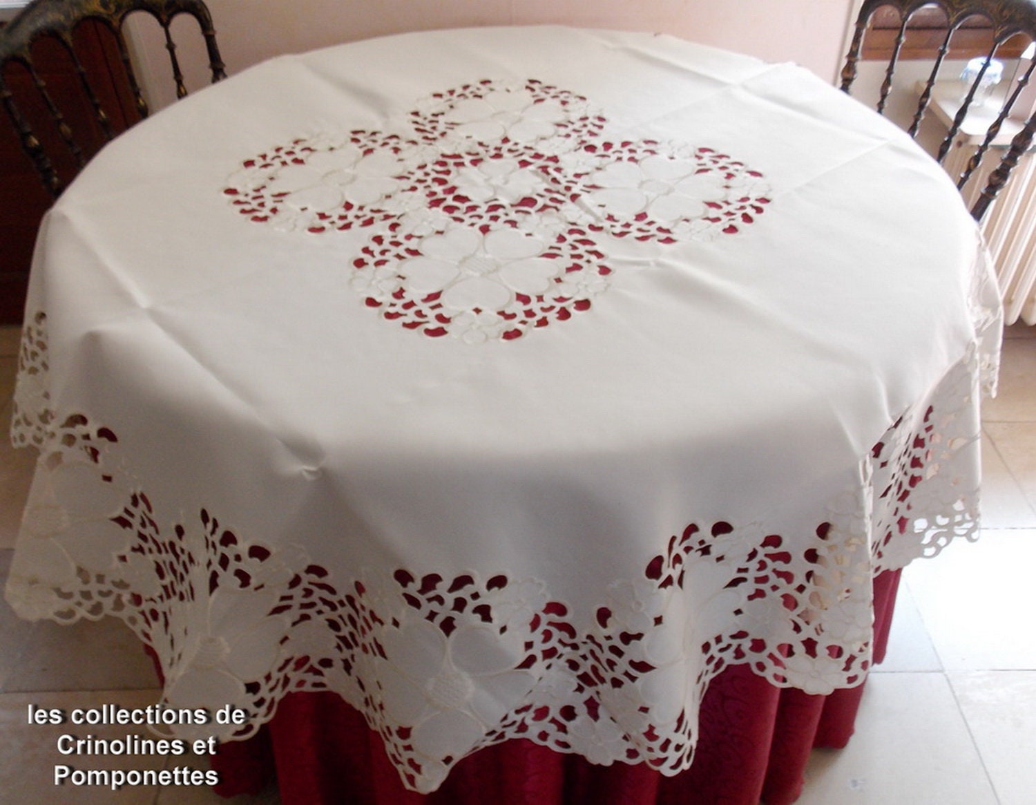 Nappe Brodee Service de Table sur Polyester Épais Ronde 170 avec Serviettes Pivoine