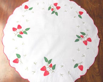 Tovaglietta americana con motivo FRAGOLE ricamata a mano, rotonda 45 cm, ricamo applicato