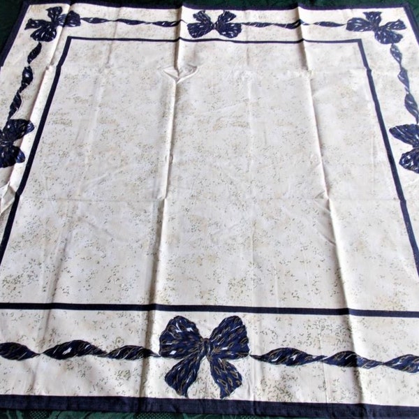 NAPPE SURNAPPE  IMPRIMEE sur coton 90 cm carrée décor rubans et noeuds  estrella