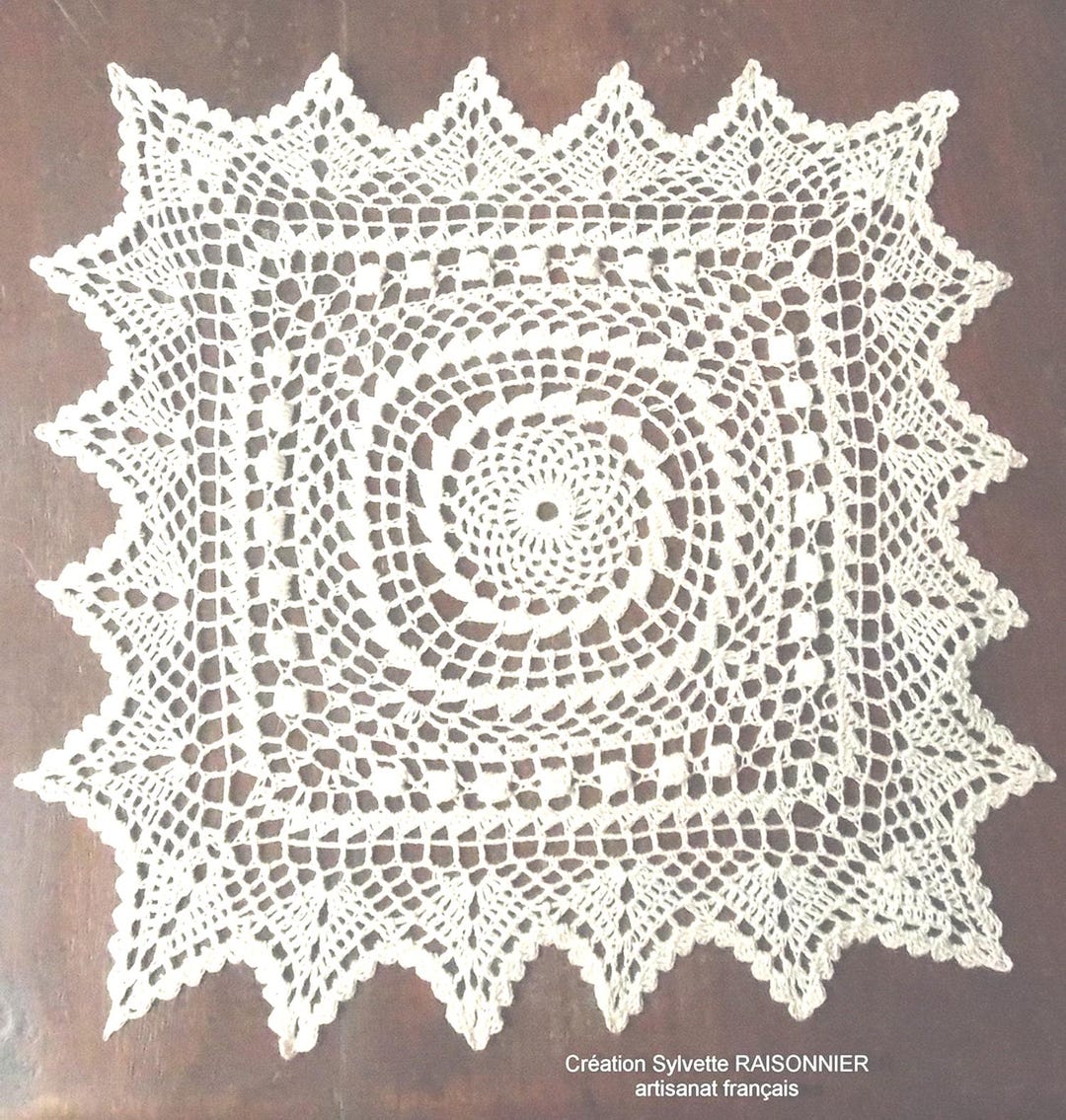 Lot De 5 Napperons Crochetés Main Blancs Ou écrus - Création Artisanale Française Sylvette Raisonnier
