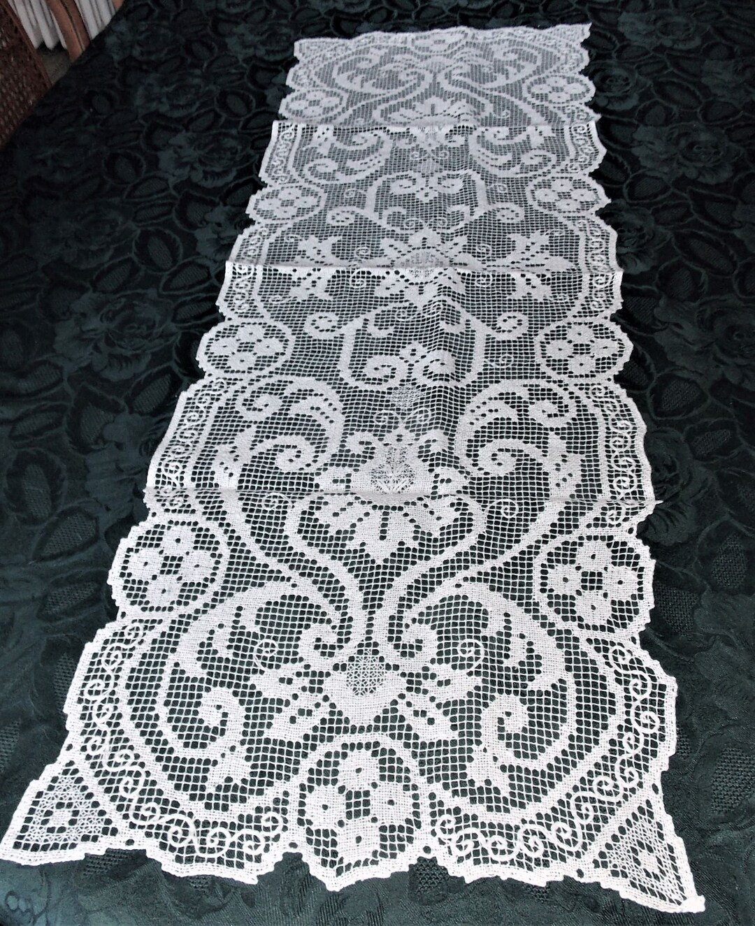 ANAZOZ Chemin de Table Polyester, Broderie Fleur Ajouré Rose, Toile Décorative Couverture Moderne, Chemin Table 40x175CM