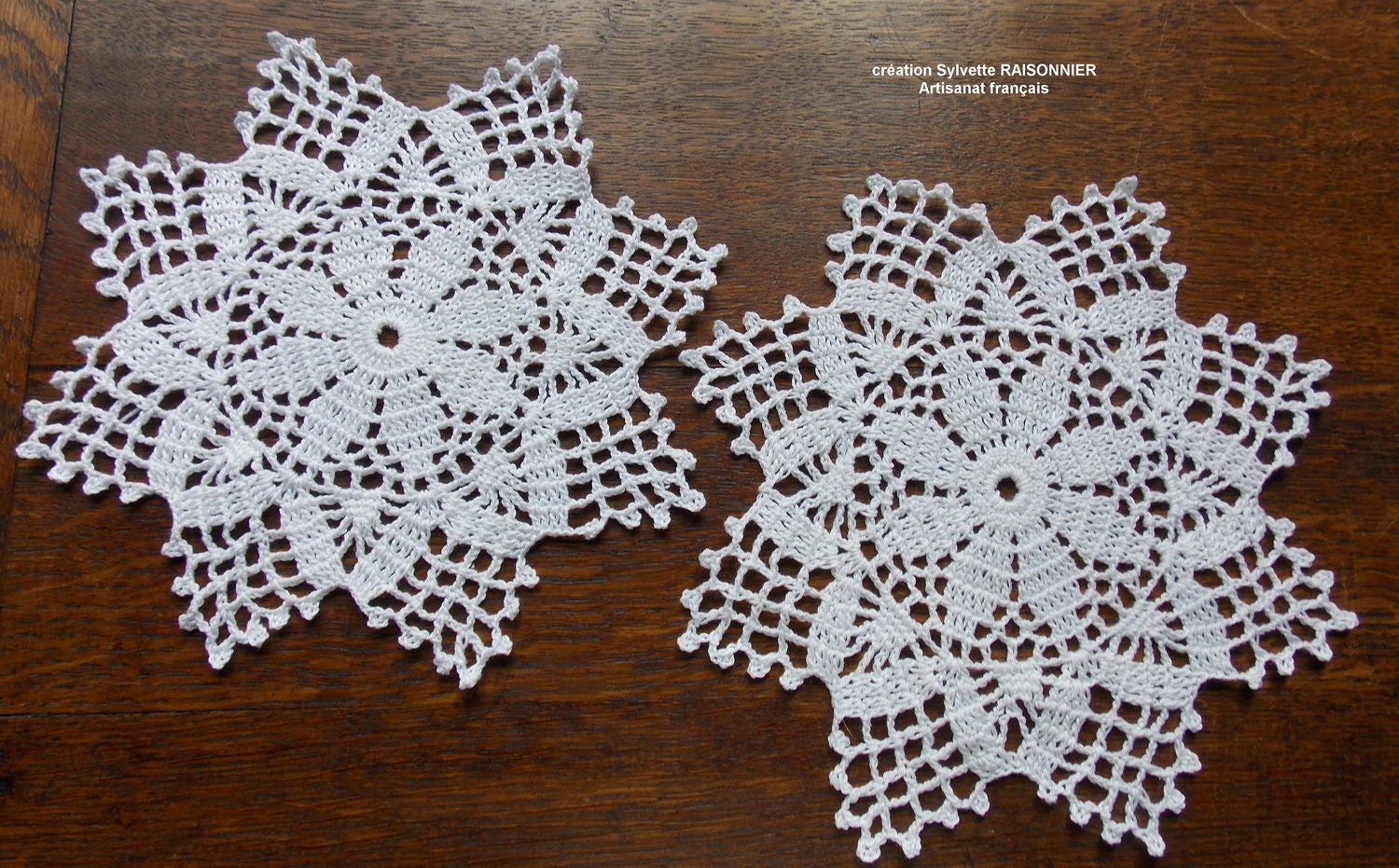 Napperons Crochet Main Artisanat Français Création Sylvette Raisonnier Lot de 2Blancs Ronds 22cm