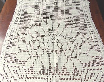 Brise-bise Crochet Fait Main Sur Mesure - Motif Cerises Sur Fond écru - Artisanat Français
