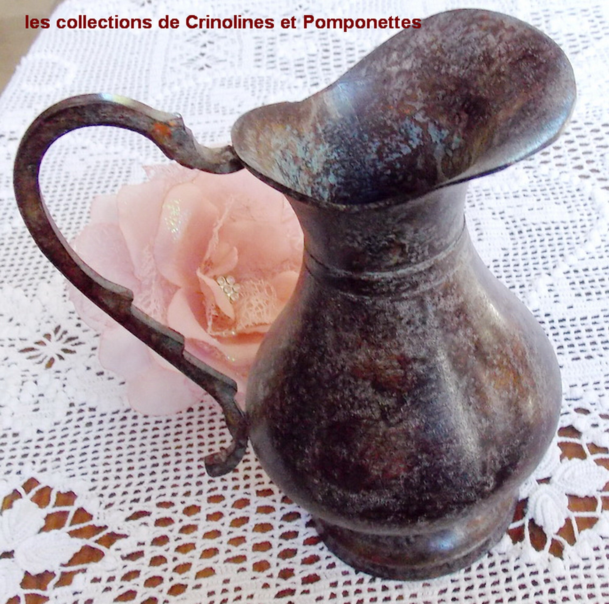 Vase de Collection Aiguiere Pichet en Laiton Patine Poterie Antique