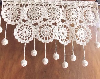 CROCHET CURTAIN, HANDMADE, French craftsmanship, Sylvette Raisonnier design, Little Kitten pattern, 30cm x 20cm