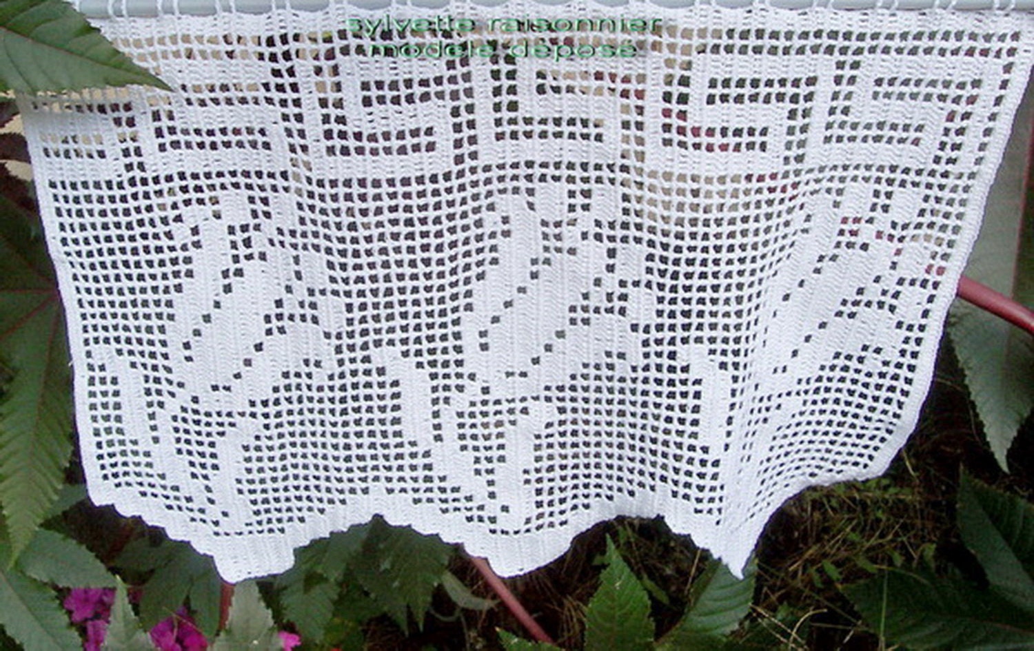 Brise Bise Crochet Fait Main Artisanat Français Création Sylvette Raisonnier Modèle Tulipes