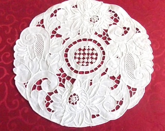 HAND EMBROIDERED PLAID on linen royal white brogue embroidery round 30cm gady