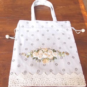 HANDGESTICKTE TASCHE mit Band, elegante Tasche zum Einkaufen oder für Ausflüge zu den Sternen