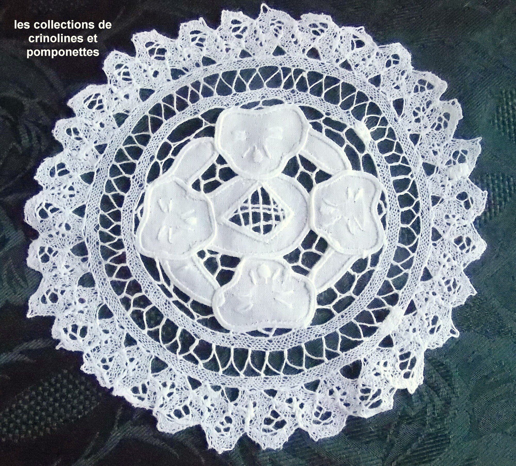 Napperon Dentelle Renaissance et Broderie Richelieu Rond Blanc de 20cm