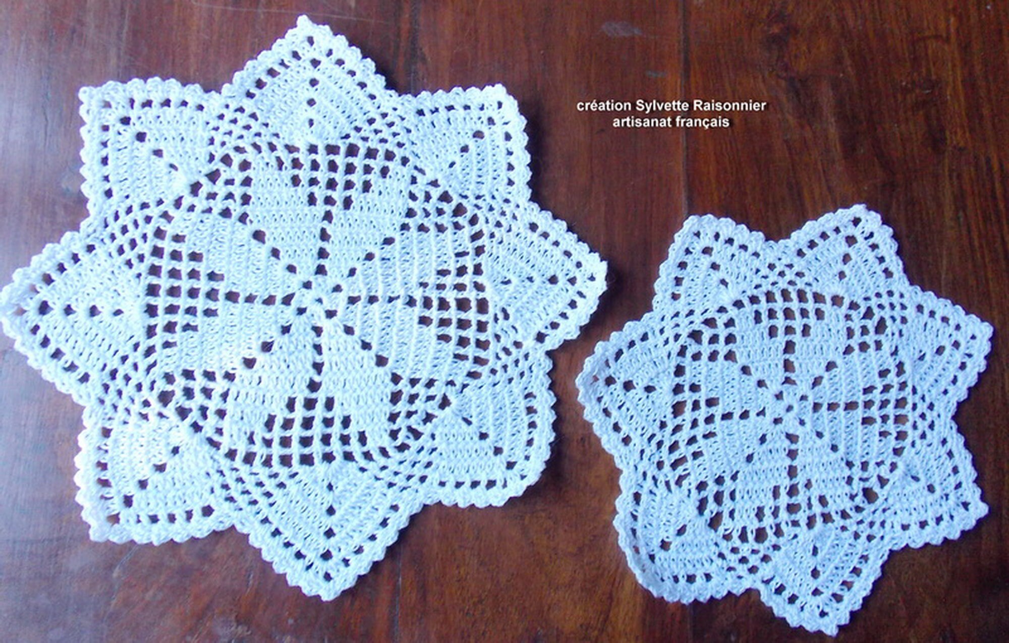 Napperons Crochet Main Artisanat Français Création Sylvette Raisonnier Lot de 2 Blancs Ronds 18 et 2