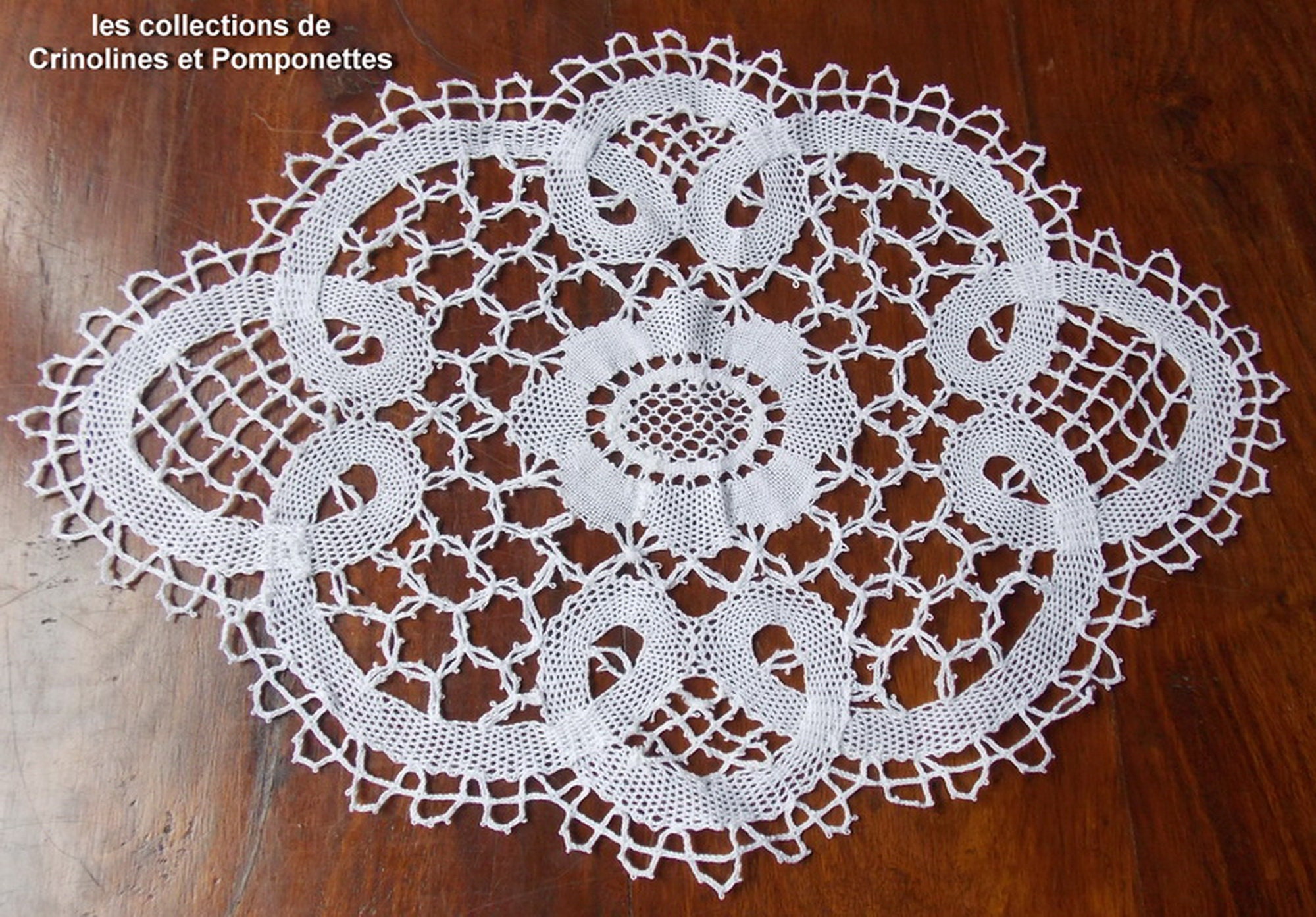 Napperon Dentelle Bruges Aux Fuseaux Ovale Blanc 23x33cm