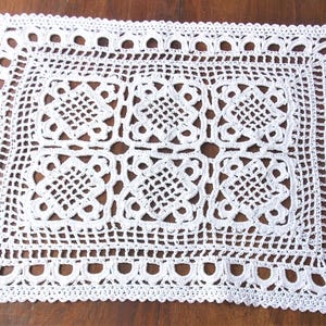 Handgehäkelte Deckchen, französische Handwerkskunst, rechteckig, weiß, 28 cm x 37 cm