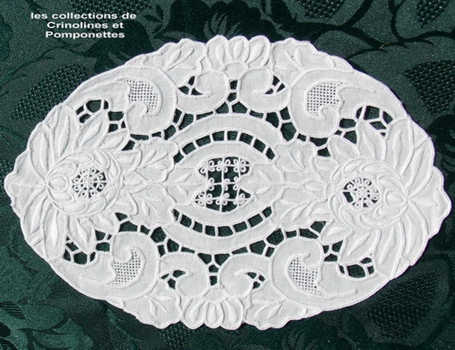 Napperon Brode Main sur Lin Broderie Richelieu Royal Blanc Ovale de 17x25