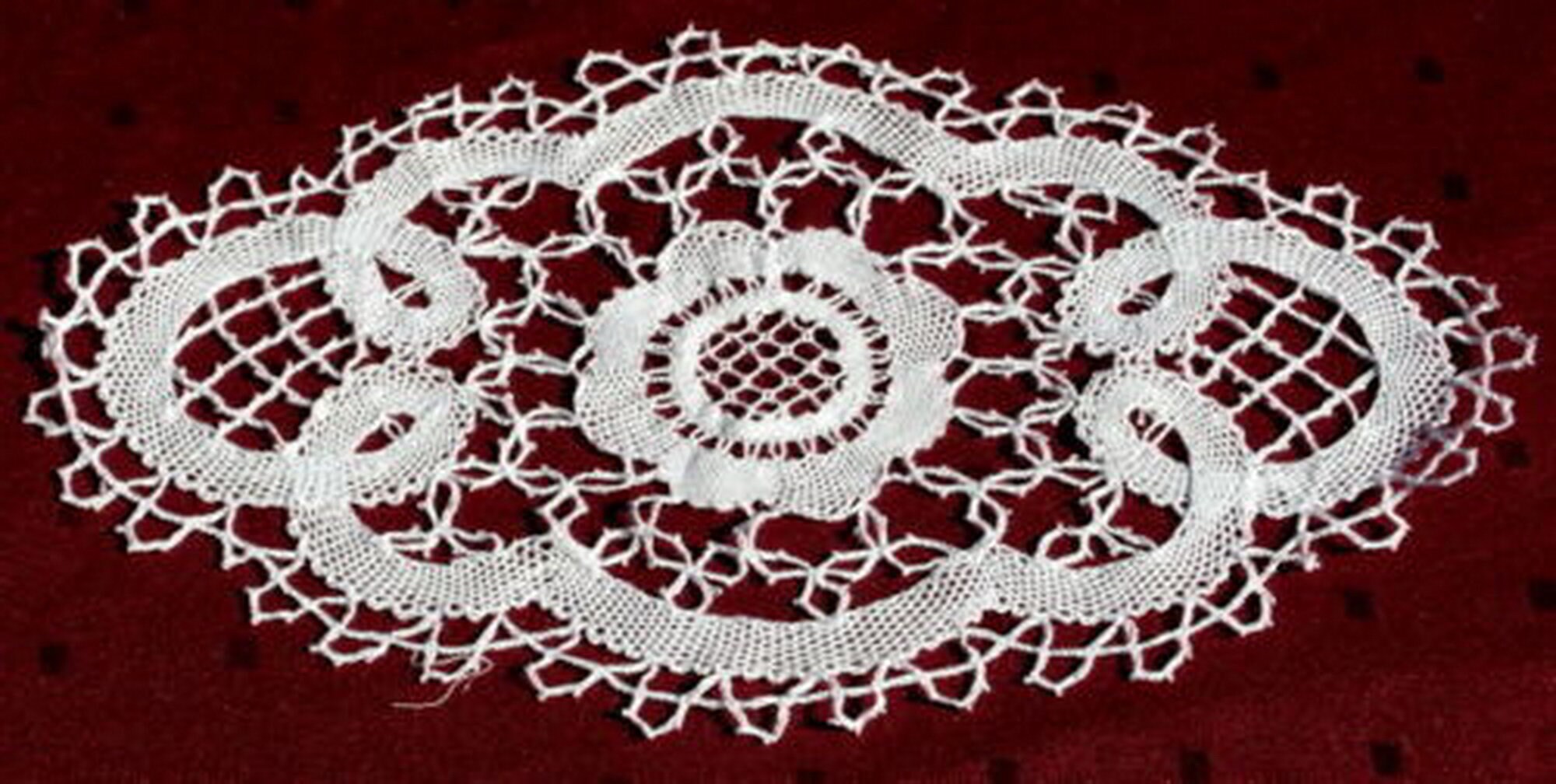 Napperon Dentelle Bruges Aux Fuseaux Ovale Blanc 19x28