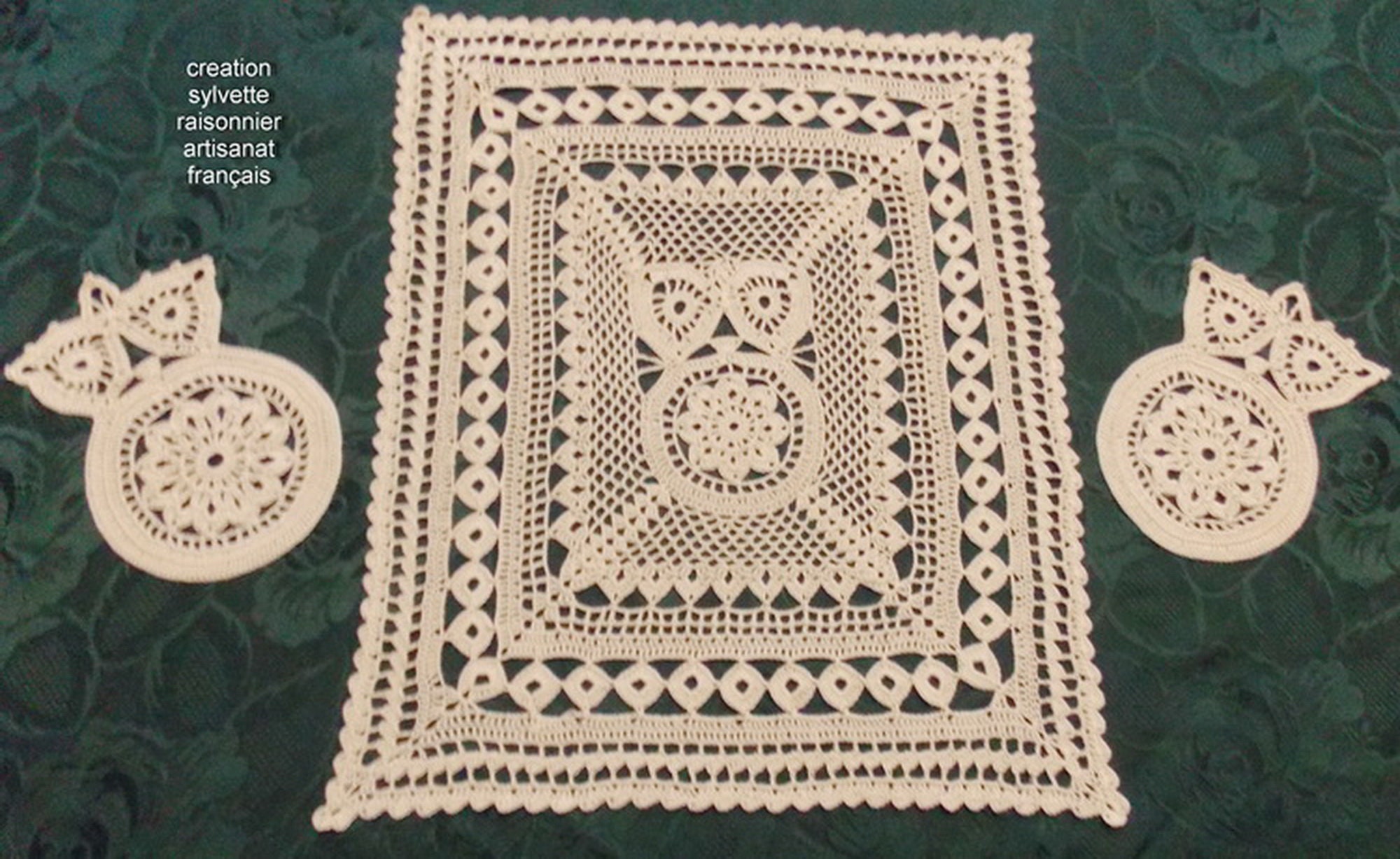 Napperons Crochet Main Artisanat Français La Famille Chouettes Ecrue