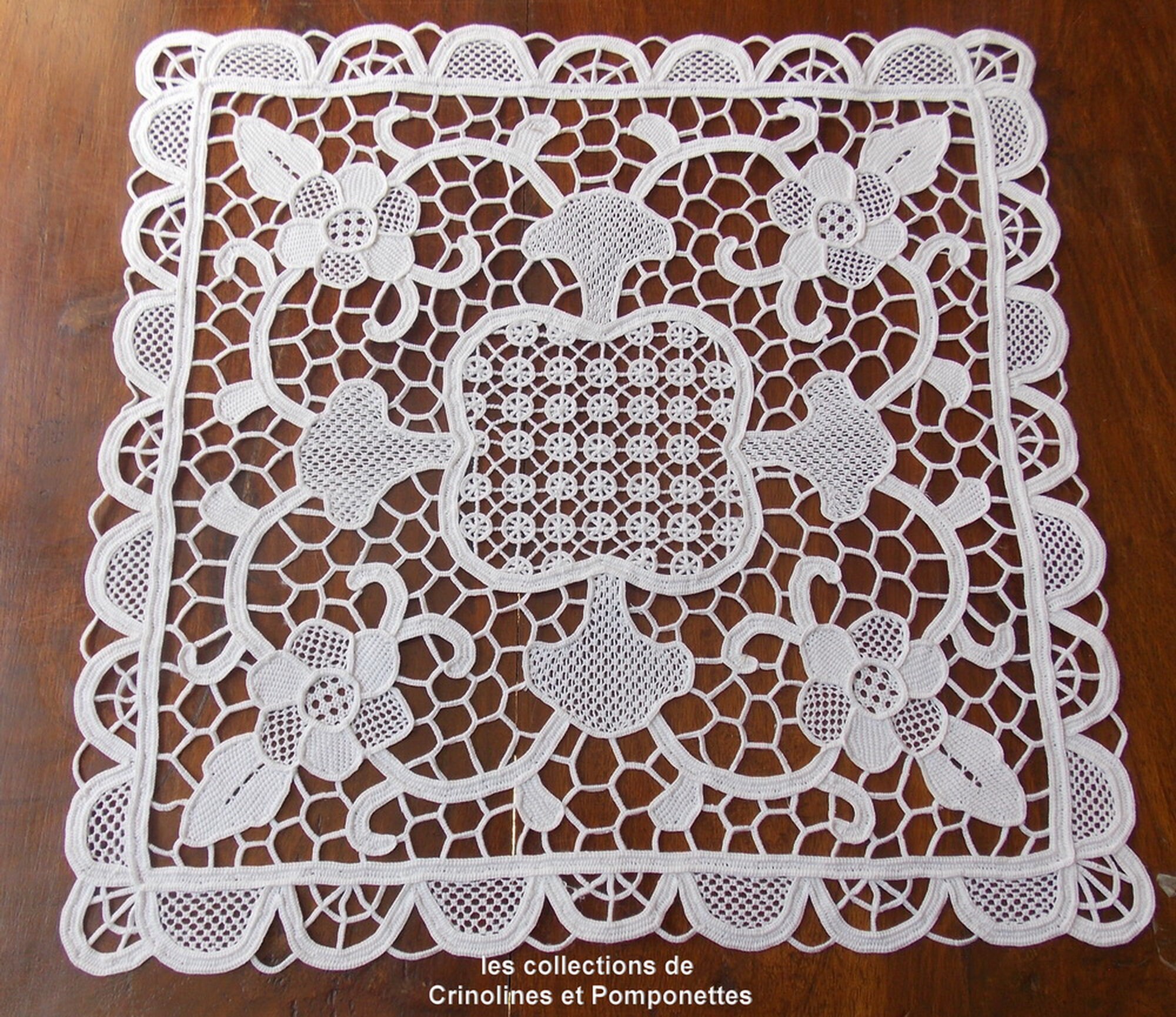 Napperon Brode Main Broderie à L'aiguille Jours de Venise Gros Venise Blanc Carré De30 cm