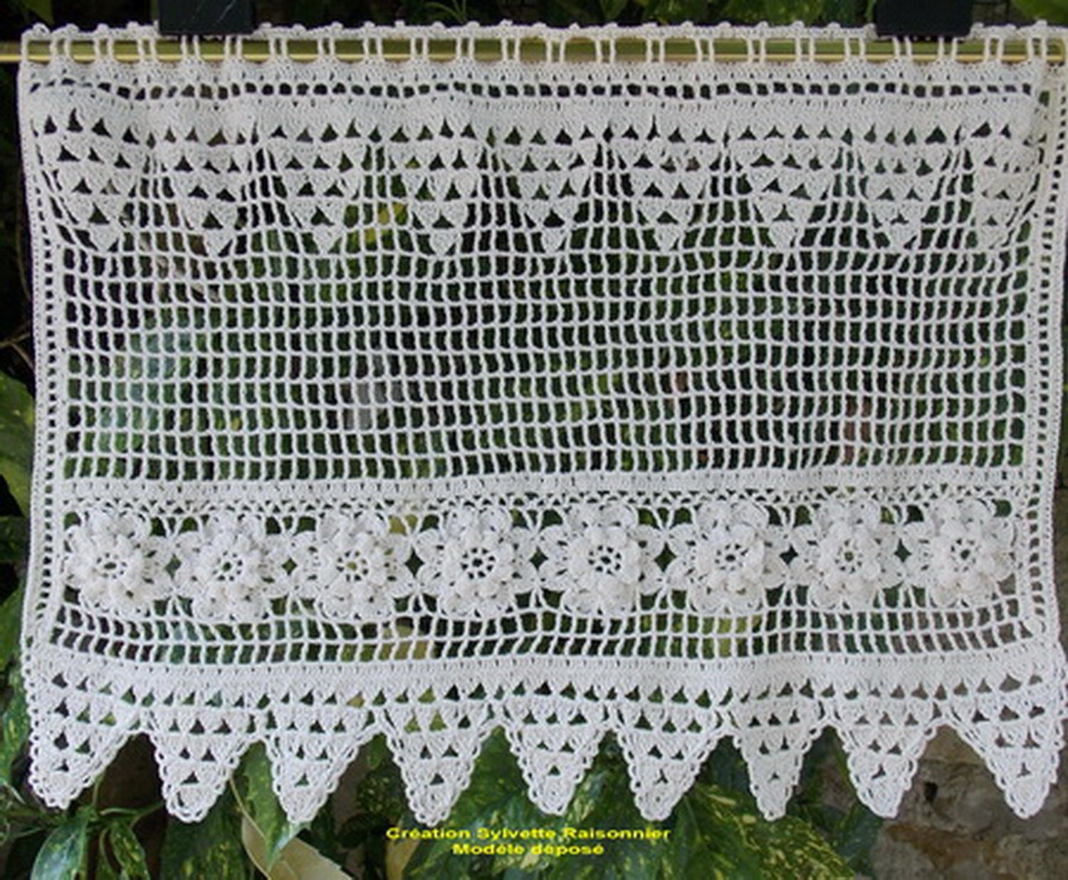 Brisebise Crochet Main Artisanat Français Création Sylvette Raisonnier Modèle Junon sur Mesures