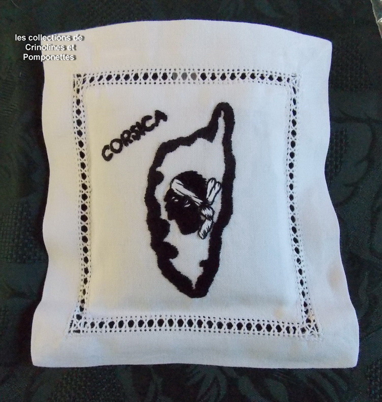 Coussinet Brode Main Garni de Lavande Provence La Corse