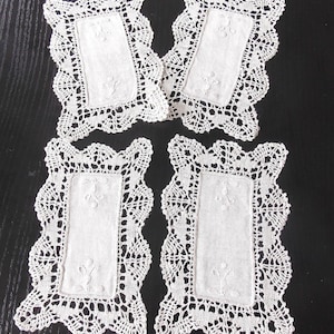 Hand-embroidered bobbin lace doily, rectangular, 9x14 cm, mini set of 4, ecru