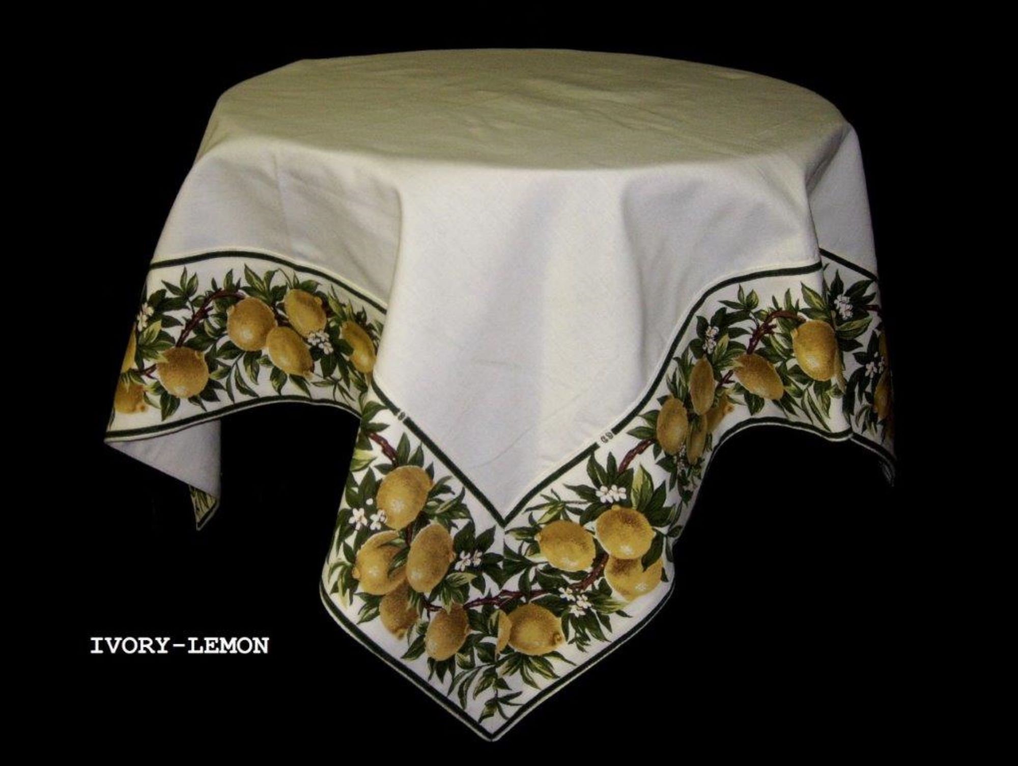 Nappe Imprimee Carree sur Coton Les Citrons et Feuilles 90 cm de Côté