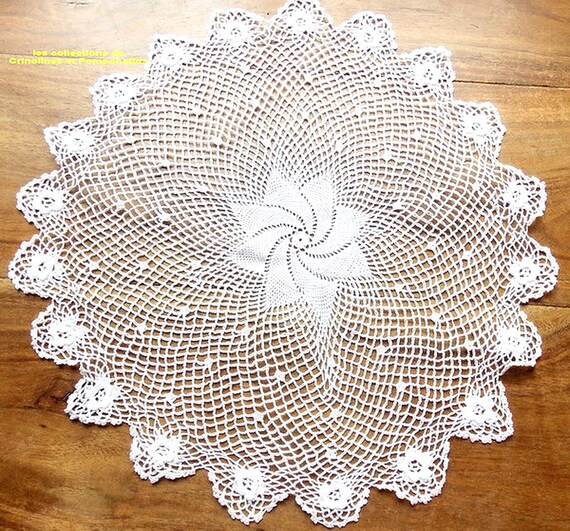 NAPPERON CARRE CROCHET d'ART SYLVETTE RAISONNIER ARTISANAT FRANCAIS ecru 26CM | eBay NAPPERON CARRE CROCHET d'ART SYLVETTE RAISONNIER ARTISANAT FRANCAIS ecru 26CM | eBay