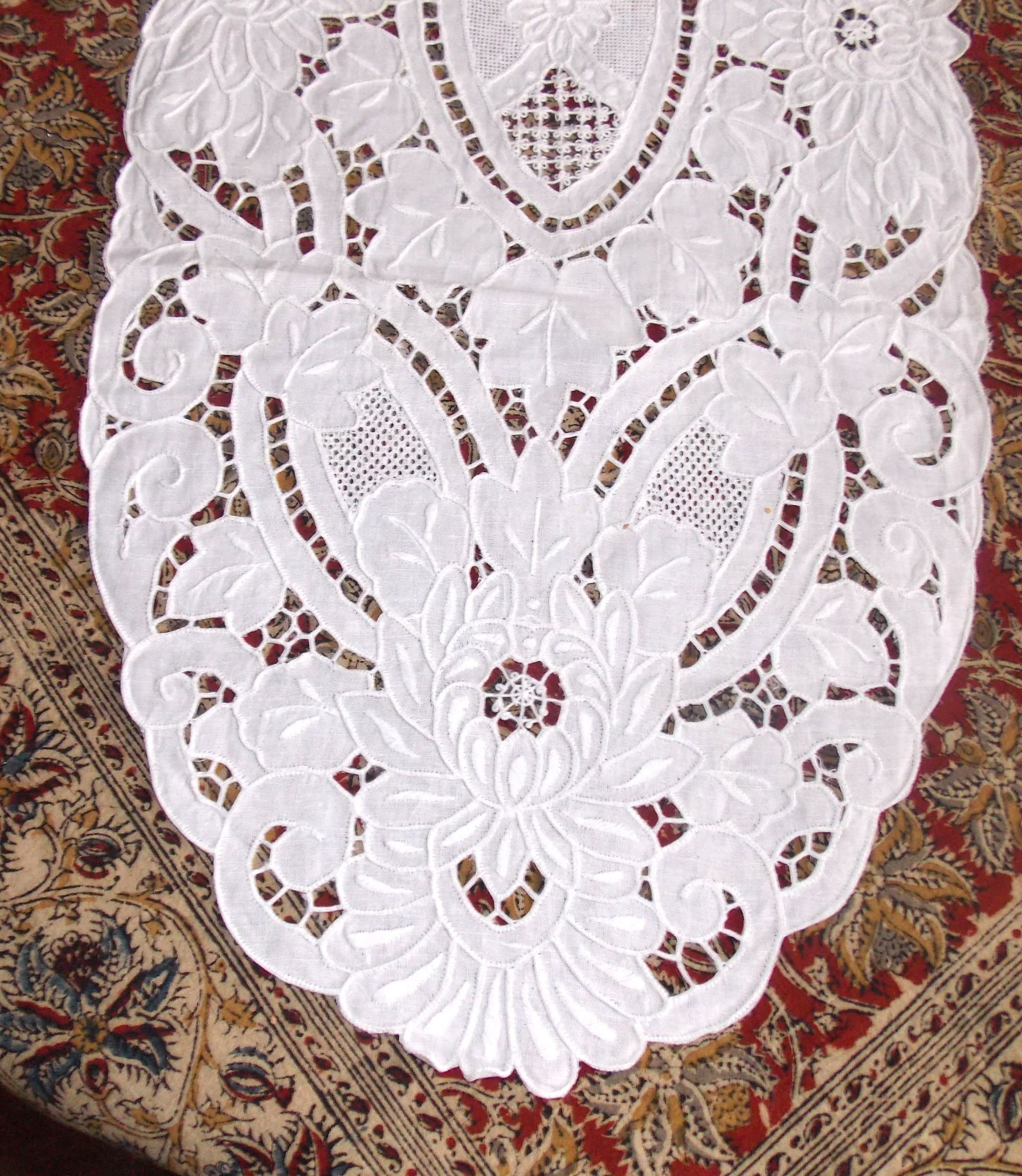Chemin De Table Brodé Main Richelieu Sur Lin – 30x70 Cm, Blanc, Royal