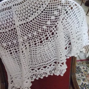 CHALE PELERINE CROCHET main artisanat français pour mariee blanc disponible image 3