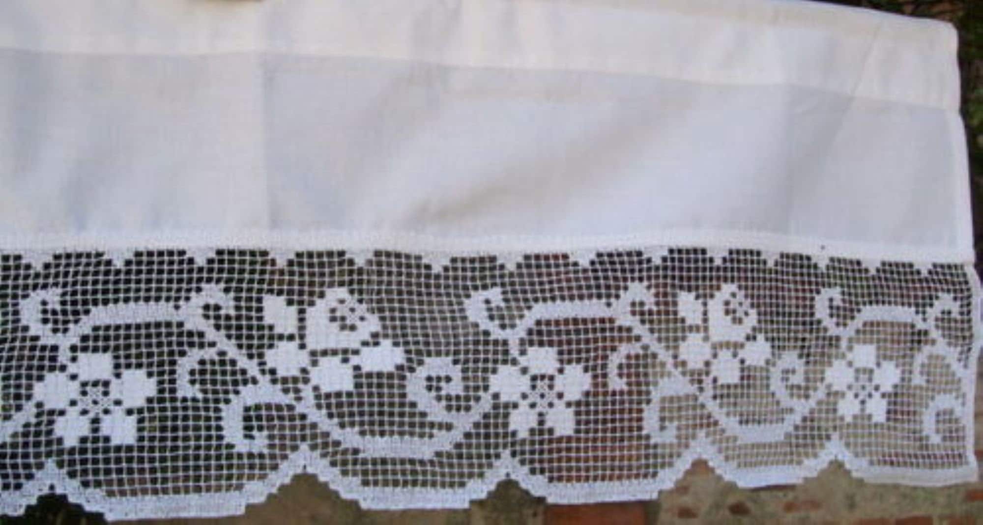 Brise Bise Brodé sur Filet Cantonnière de 30 X150 Blanche