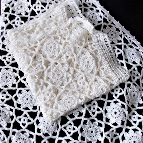 RIDEAUX crochet main artisanat français la paire seconde main 45cmx 80 blancs ETOILE