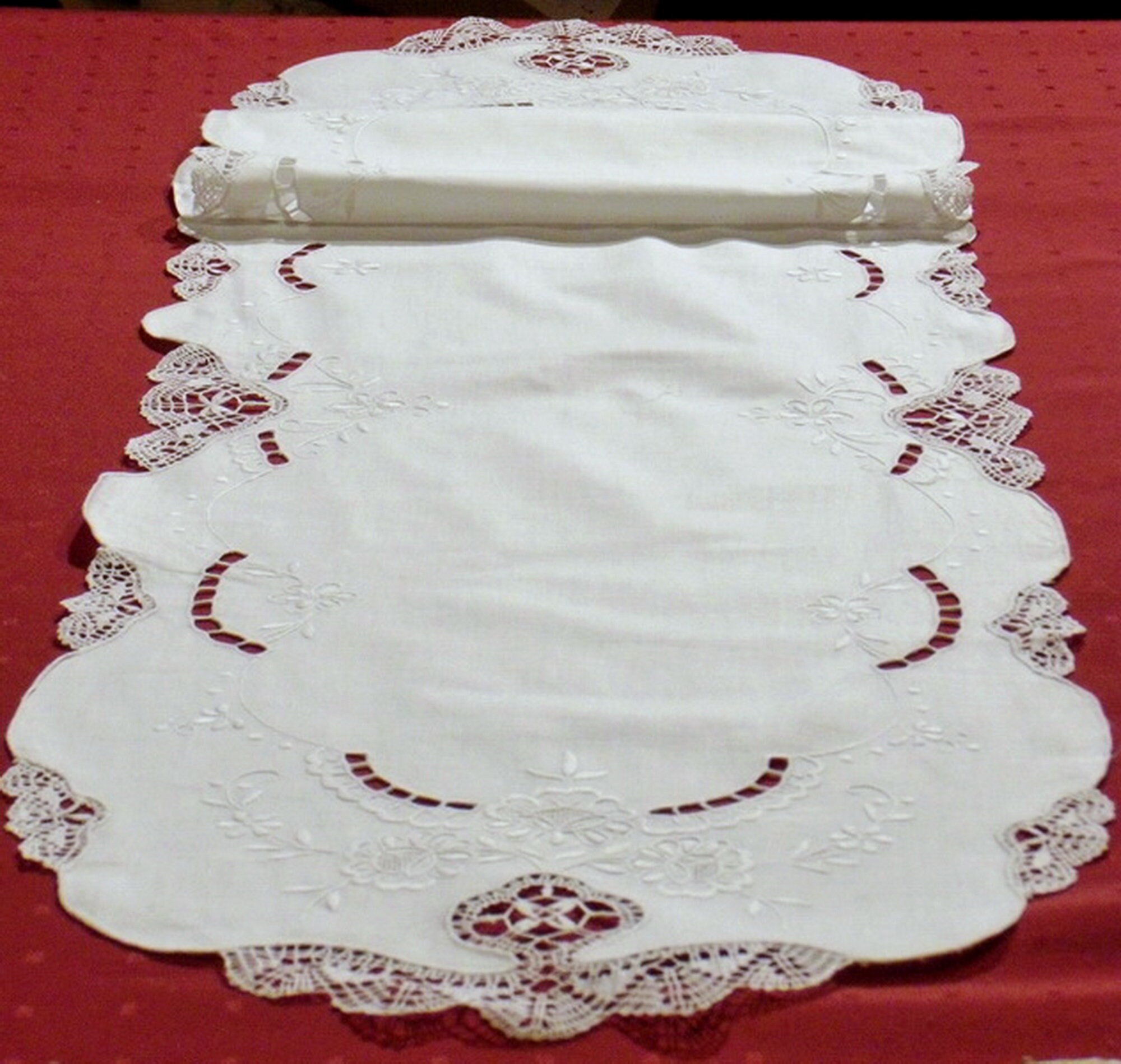 Napperon Brode Main Dentelle Aux Fuseaux Point d'esprit Dinan Ovale Blanc Chemin de Table 36x140