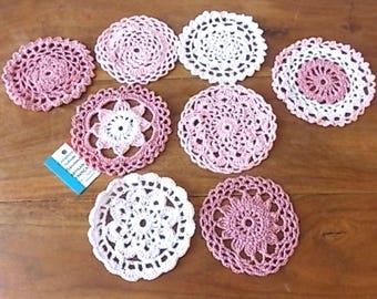 Hand-crocheted doilies, French craftsmanship, designed by Sylvette Raisonnier, set of 8, rose range