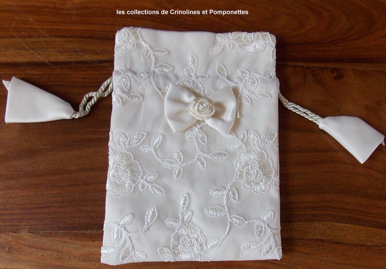 BRODEE POCHETTE on white TULLE heist