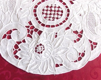 Chemin De Table Rectangulaire Lin – Broderie Richelieu Main – Blanc – 30x70 Cm – Royal