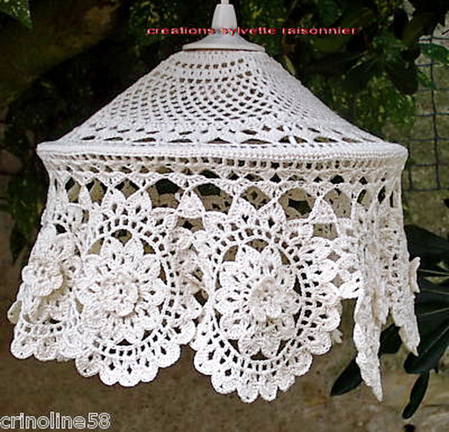 Suspension Crochet Main Artisanat Français Création Sylvette Raisonnier Modèle Ninon de 30