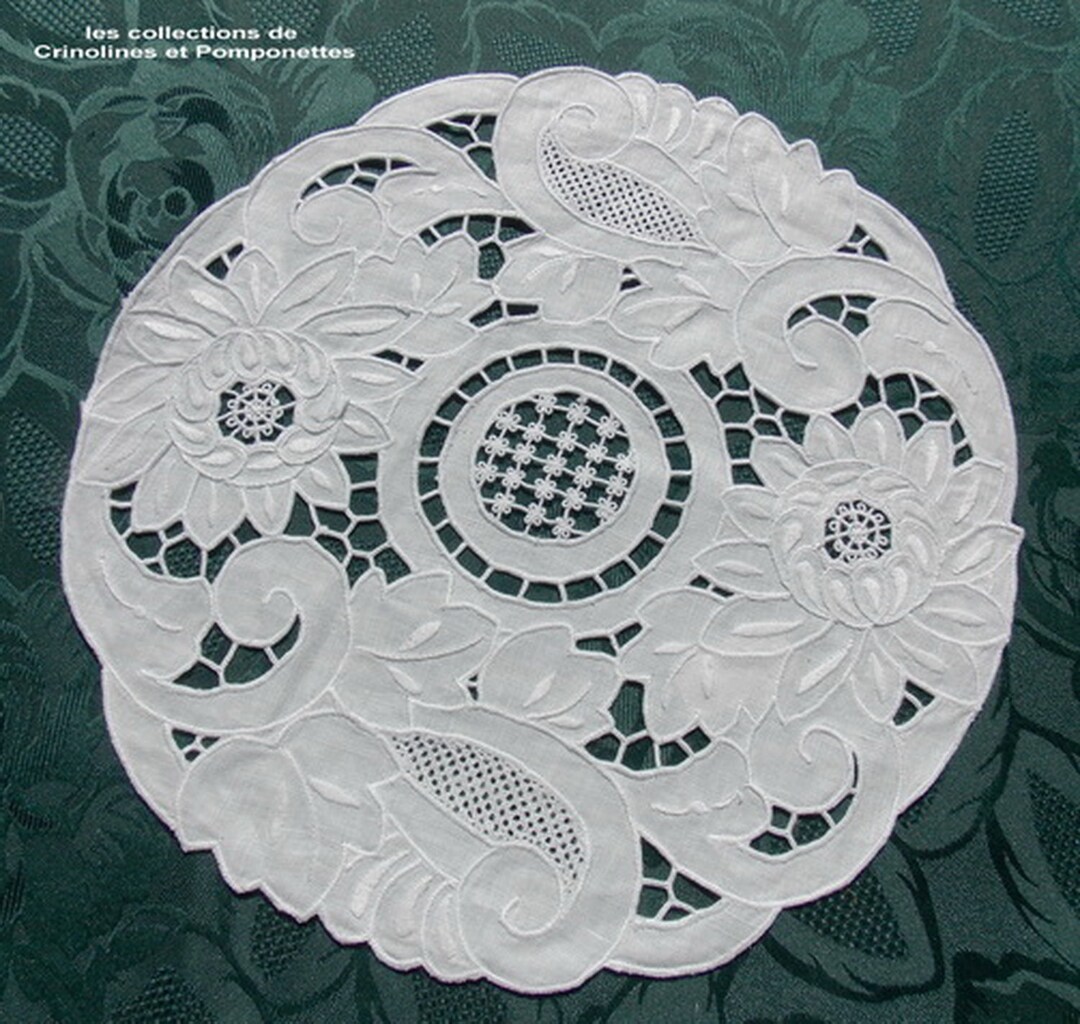 PLACEMAT EMBROIDERED HAND on Linen Embroidery Richelieu Royal Etsy