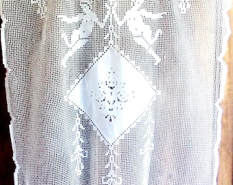 BRISEBISE CURTAIN panel embroidered on netting, central hand-embroidered motif, Richelieu style, 88 x 132 cm, white