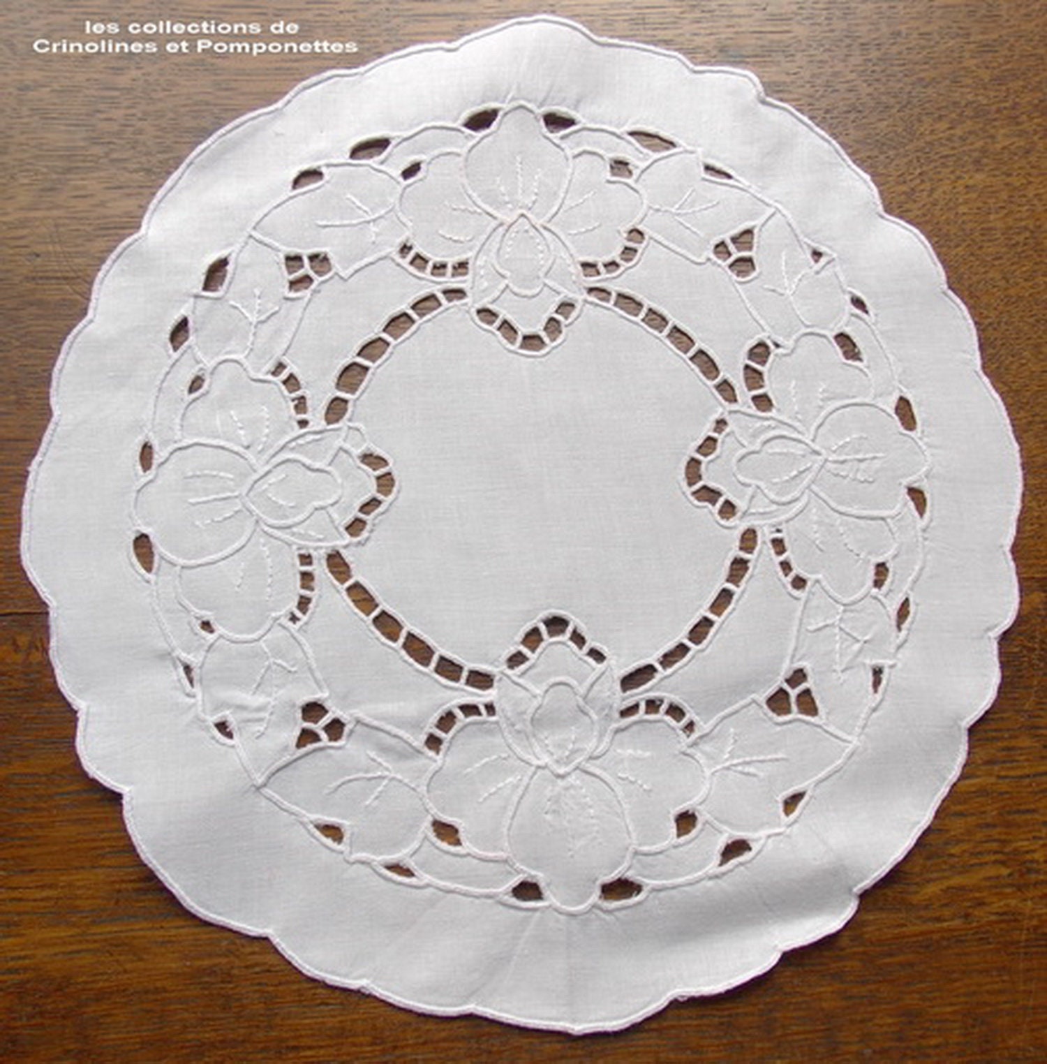 Napperon Brode Main Broderie Richelieu Rond Blanc de 30cm