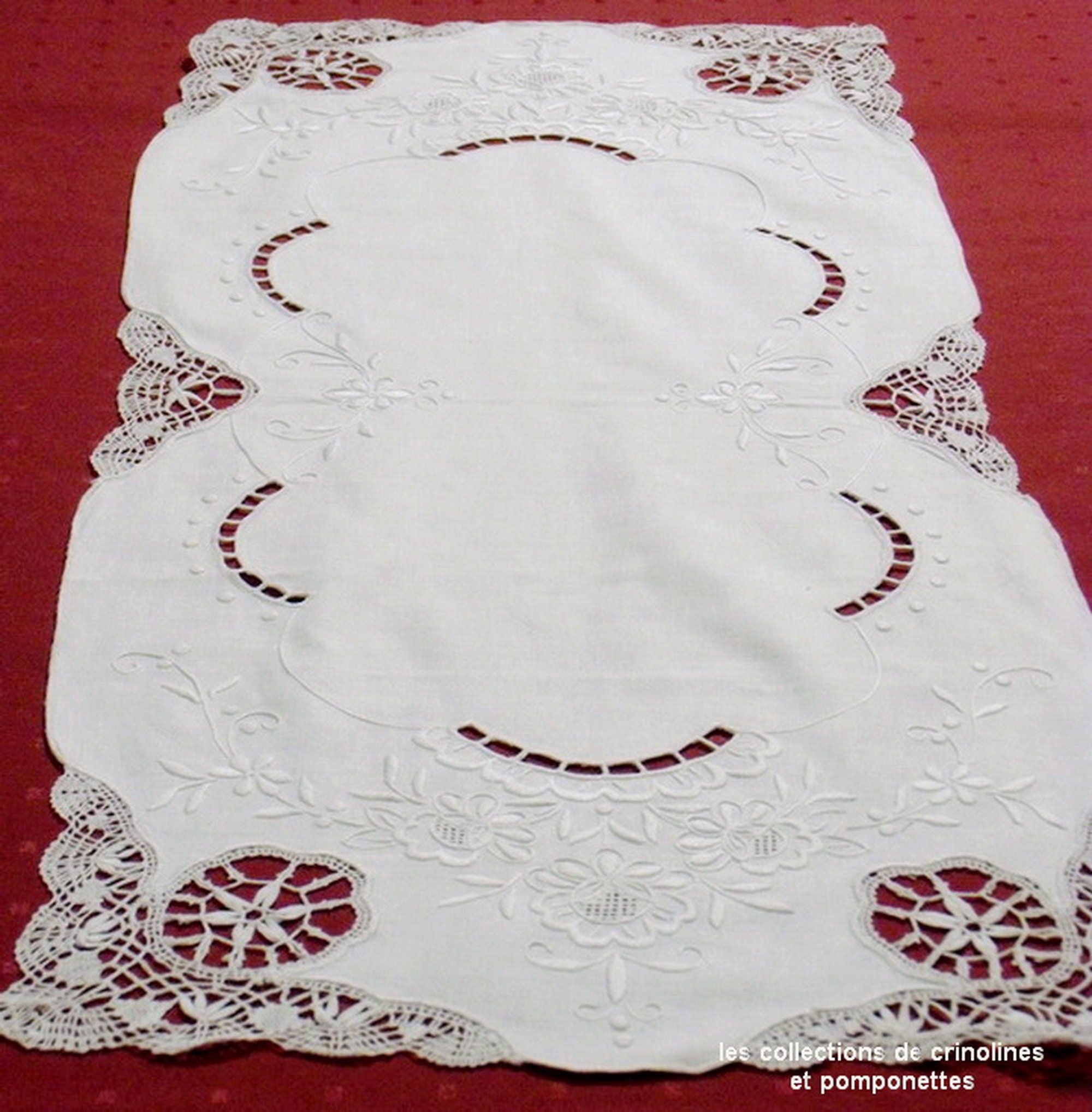 Napperon Brode Main Dentelle Aux Fuseaux Point d'esprit Dinan Rectangulaire 34x84