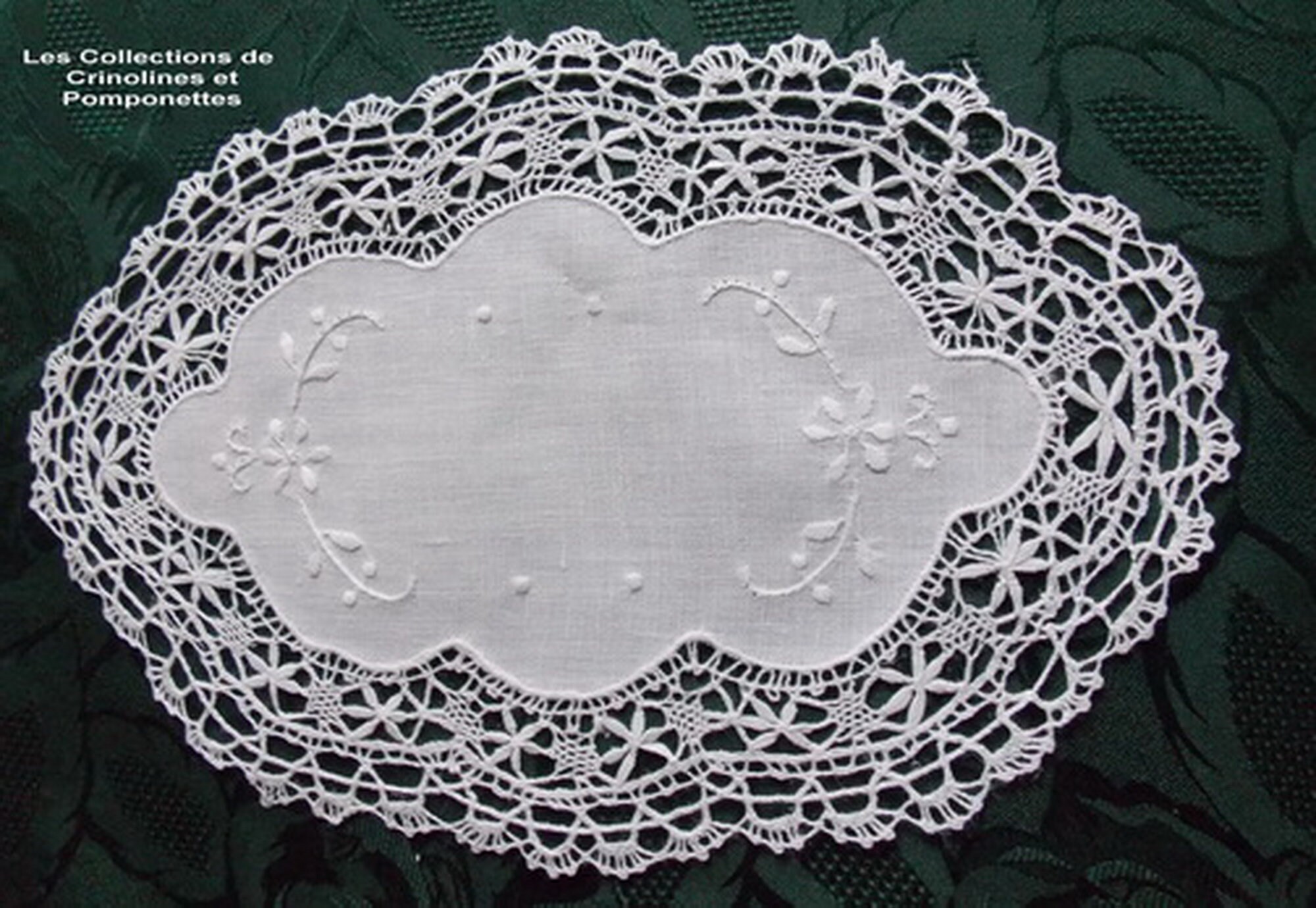 Napperon Brode Main Dentelle Aux Fuseaux Point de Cluny Blanc sur Lin 20x30 Ovale