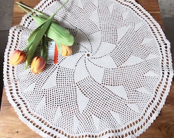 Tapete de ganchillo hecho a mano, artesanía francesa, creado por Sylvette Raisonnier, centro de mesa, 52 cm, color crudo