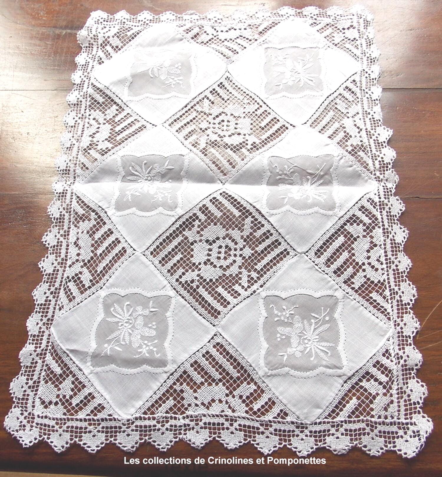 Napperon Rectangulaire Brodé Main 19x30 – Lin Blanc, Point D'ombre Et Filet