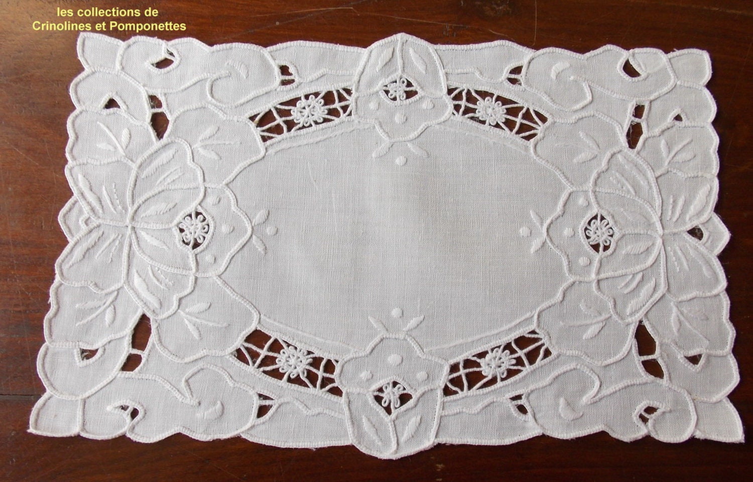 Napperon Brode Main Broderie Richelieu Blanc sur Lin Rectandulaire 18x27