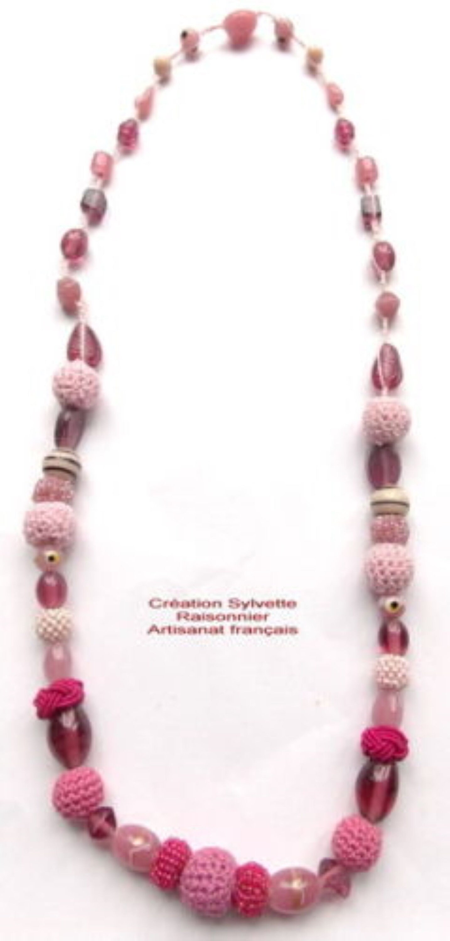 Collier Sautoir Crochet Main - Création Sylvette Raisonnier - Perles De Verre Rose Praliné - Style Bohème