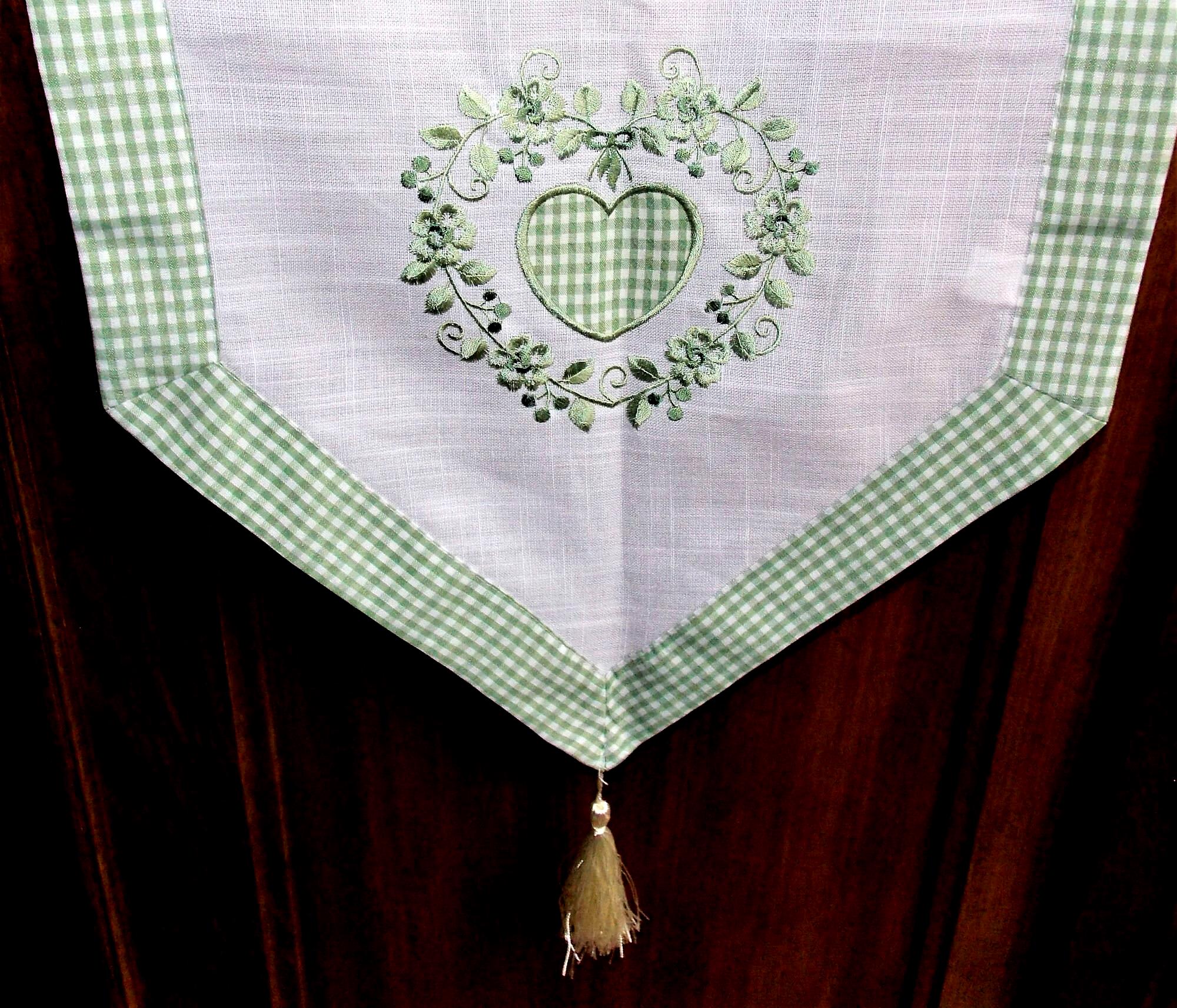 RIDEAU BRISE BISE brode coeurs verts 45x120 sur polylin