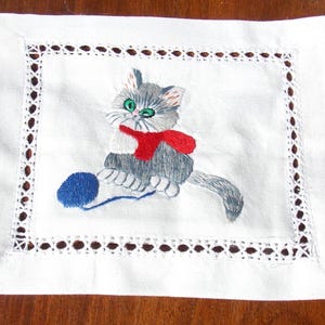 HAND-EMBROIDERED CUSHION filled with lavender embroidered the MINET