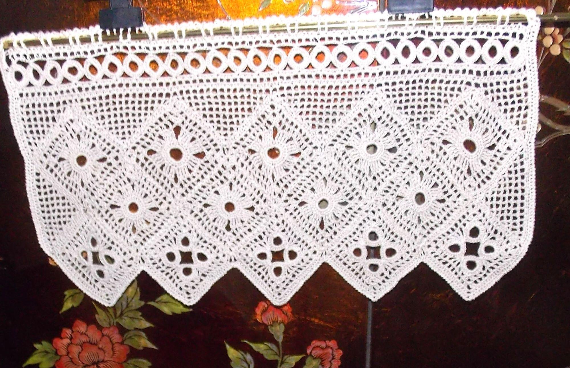 RIDEAU brise bise CROCHET MAIN brise bise artisanat français création sylvette Raisonnier les yeux du hibou