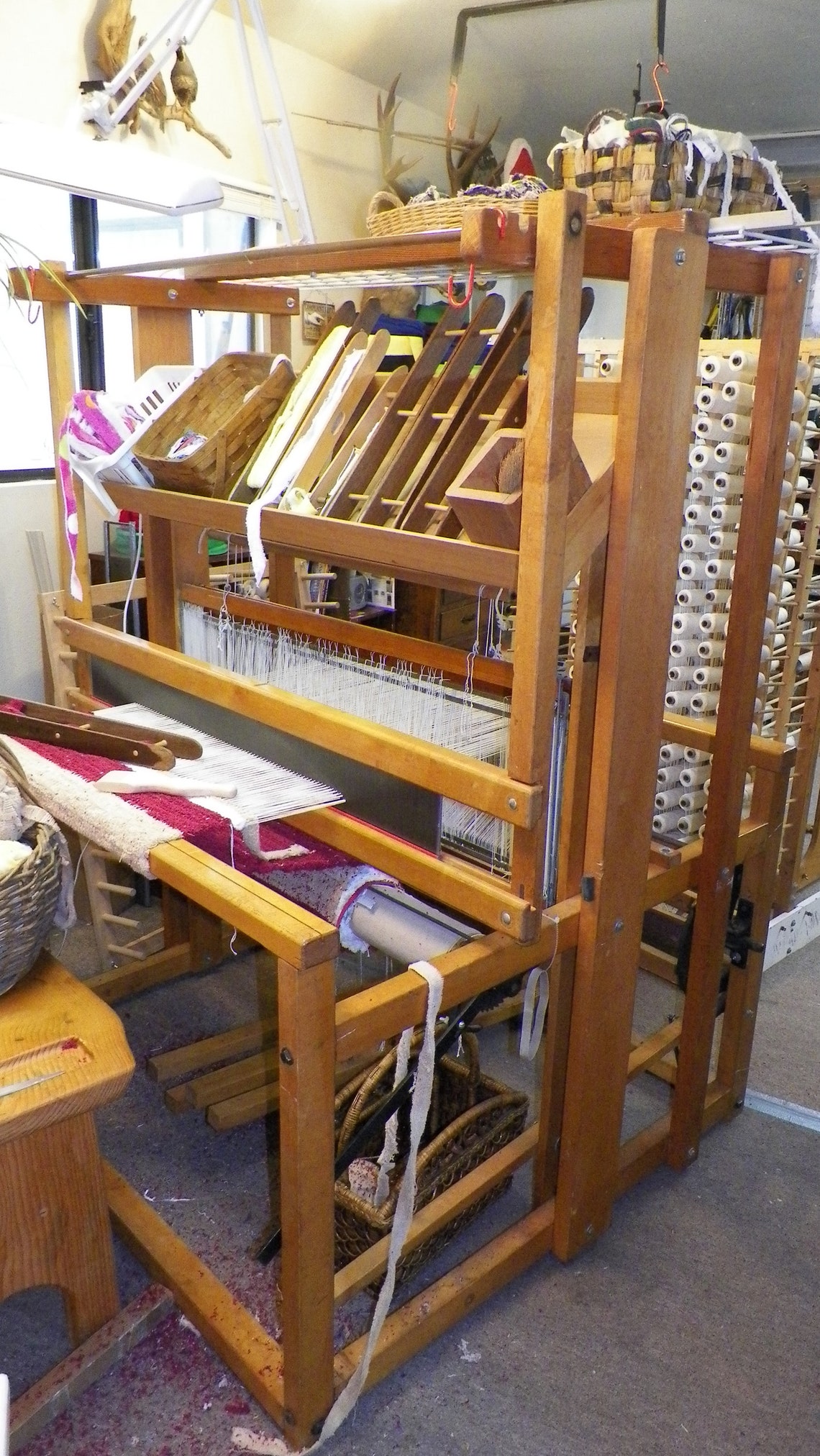 Vintage J.L. Hammett rug loom with Creel rack and warp for | Etsy