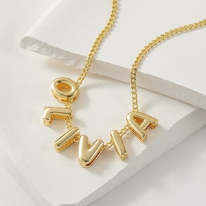 Collar con nombre y letra de burbuja • Collar personalizado con letras de burbuja en 3D • Collar con letras de burbuja doradas como regalo para Navidad