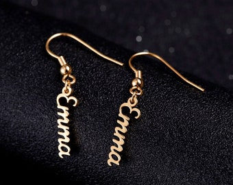 Brincos pendentes personalizados com nome da Beceff® • Brincos verticais elegantes com nome • Joias para usar com vestido ombro a ombro para mulheres