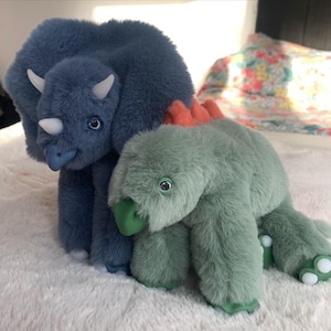 Handgemaakte OOAK dinosaurusknuffels